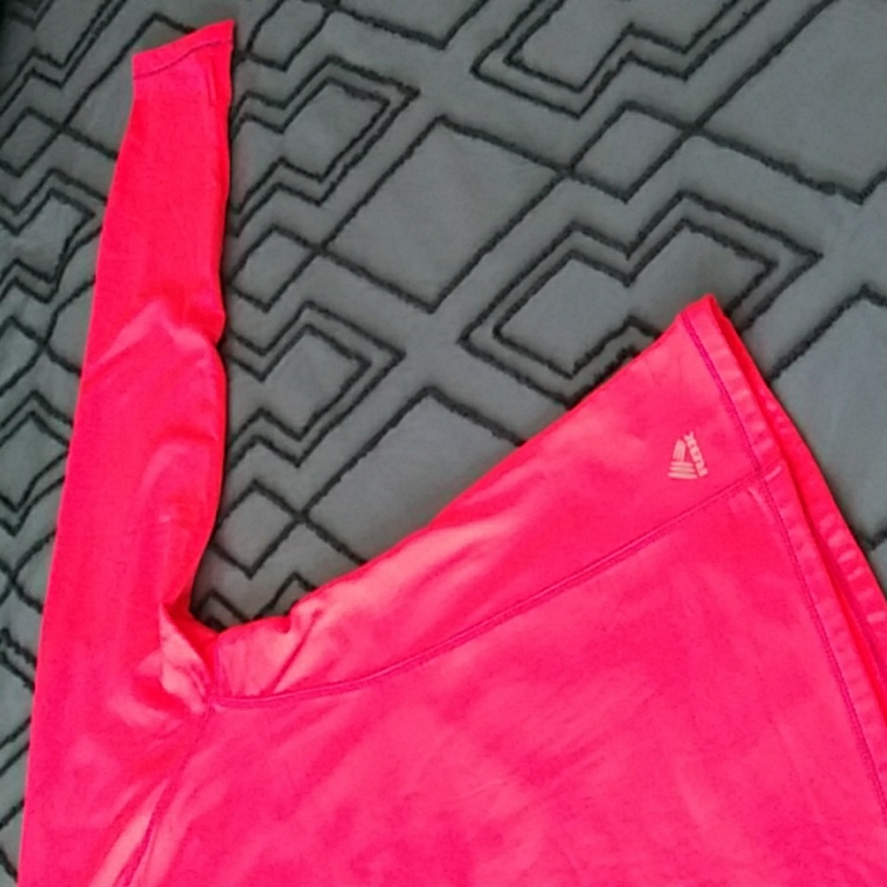 Athletic tee - Picture 3 of 3